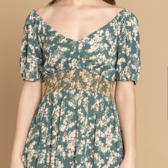 NWT Boho sage green flower print smocked dress w/ pockets! Bohera size L - Picture 13 of 15